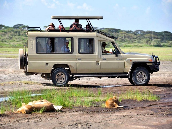 kenya_vehicle-1